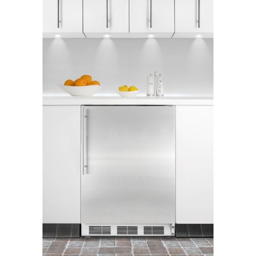 CT66JBI Series Built-in 24 inch wide refrigerator-freezers with dual evaporator cooling and cycle defrost, in a variety of finishes and options